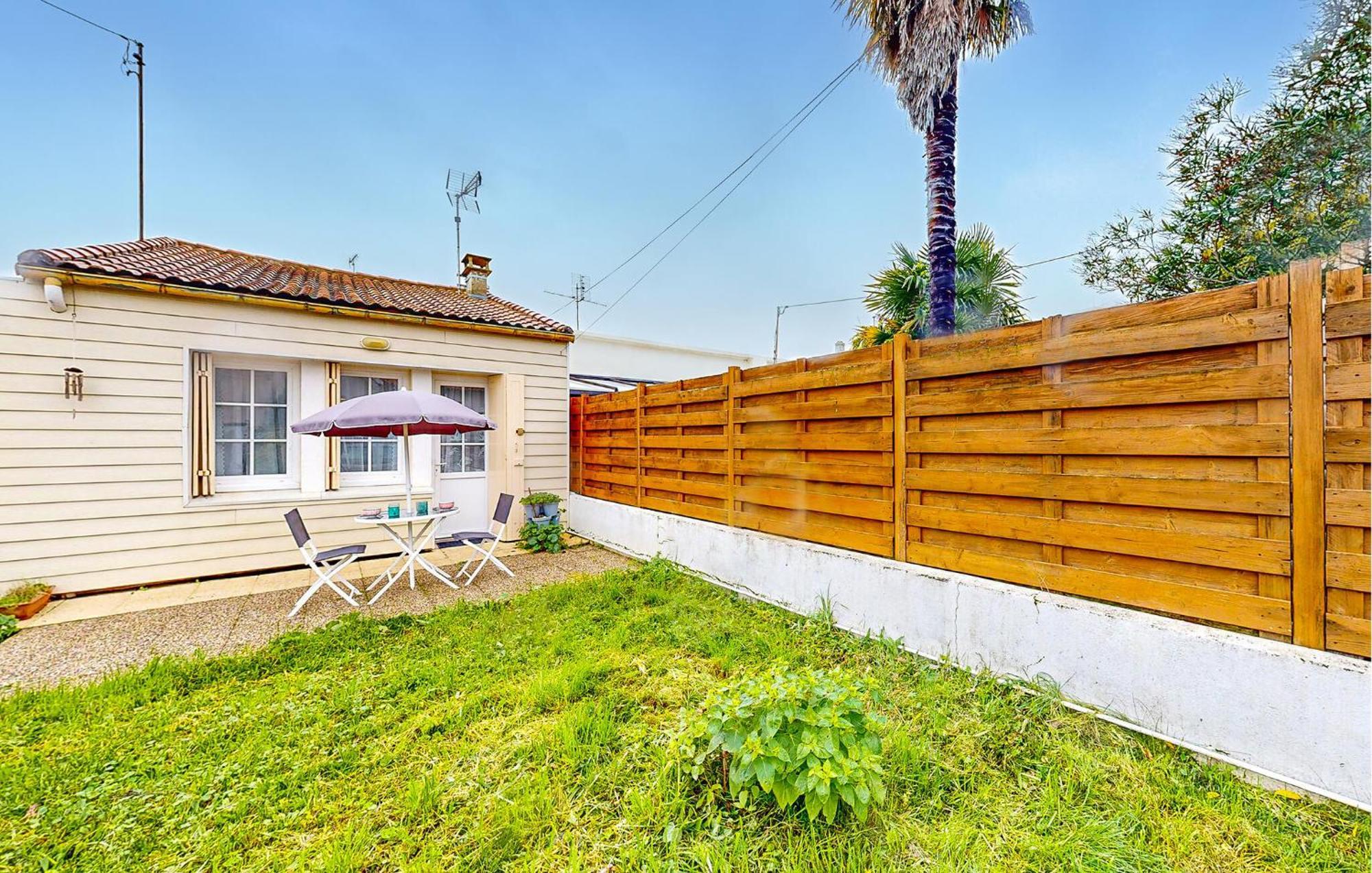 Awesome Home In Royan With Kitchen Exteriér fotografie